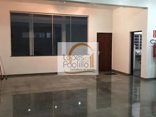 Loja com 347m², para alugar, no bairro Vila Thais em Atibaia
