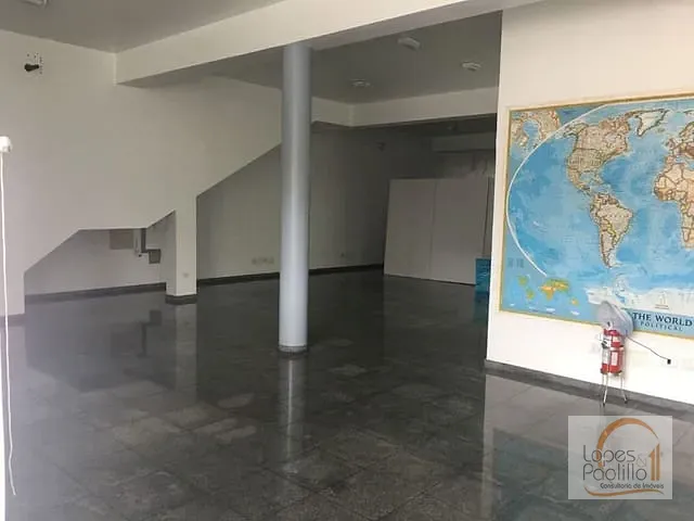 Loja com 347m², para alugar, no bairro Vila Thais em Atibaia