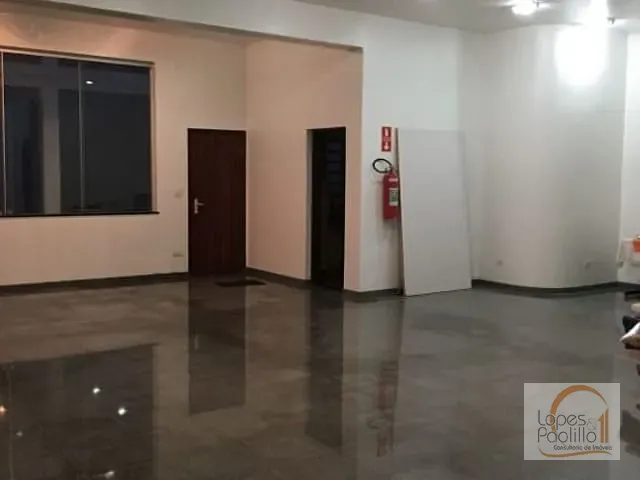 Loja com 347m², para alugar, no bairro Vila Thais em Atibaia