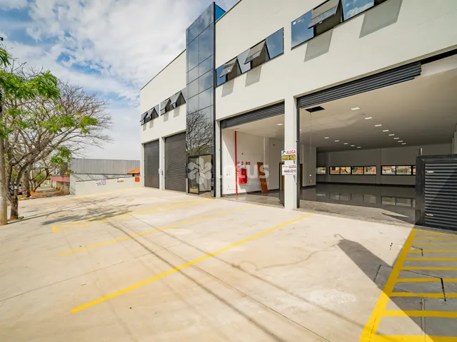 Loja com 200m², para alugar, no bairro Portais (Polvilho) em Cajamar