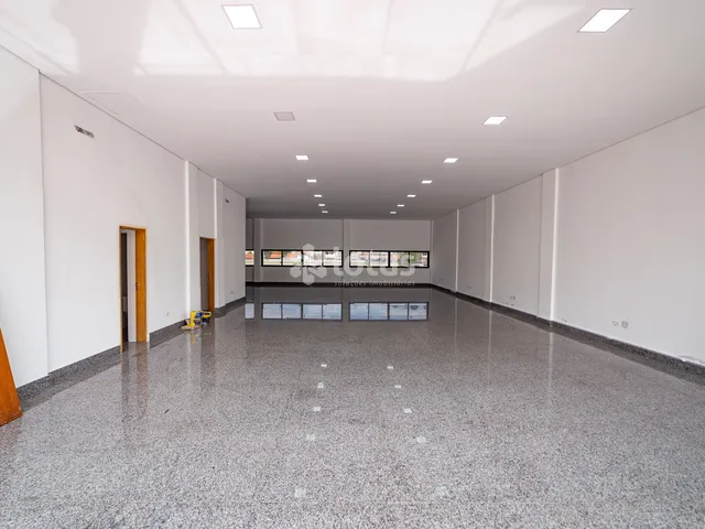 Loja com 200m², para alugar, no bairro Portais (Polvilho) em Cajamar