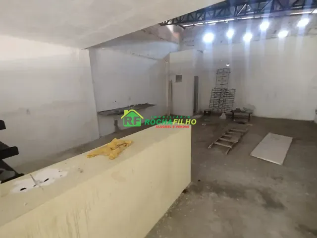 Loja com 180m², para alugar, no bairro Nossa Senhora das Graças em Teresina
