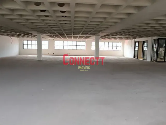Loja com 600m², para alugar, no bairro Jardim Botânico em Ribeirão Preto