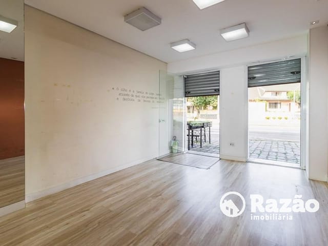Loja para alugar, no bairro São Francisco em Curitiba