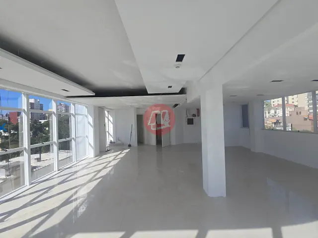 Loja para alugar, no bairro Petrópolis em Porto Alegre