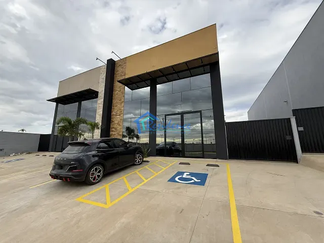 Loja com 500m², para alugar, no bairro Jardim Esplanada em Indaiatuba