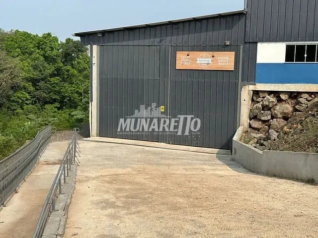 Ponto com 300m², à venda, no bairro Colinas em Concórdia