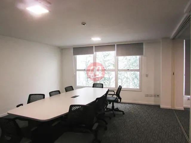 Loja com 108m², à venda, no bairro Higienópolis em Porto Alegre
