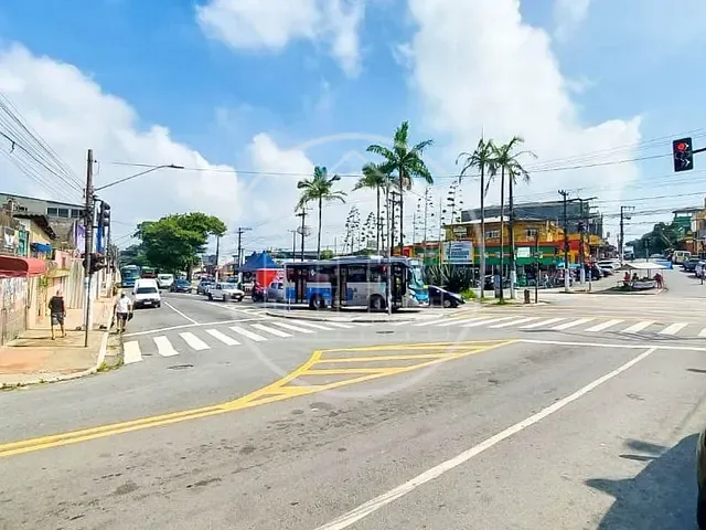 Loja com 100m², à venda, no bairro Parque Brasil em São Paulo