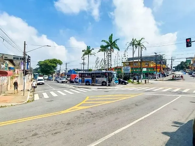 Loja com 100m², à venda, no bairro Parque Brasil em São Paulo