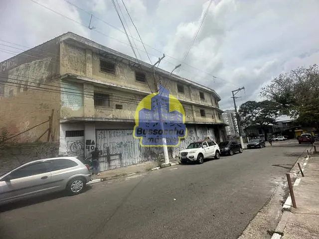 Loja com 1820m², à venda, no bairro Santo Antônio em Osasco