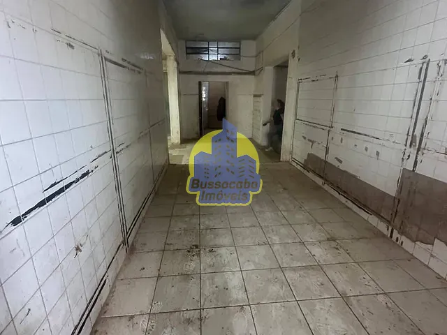 Loja com 1820m², à venda, no bairro Santo Antônio em Osasco