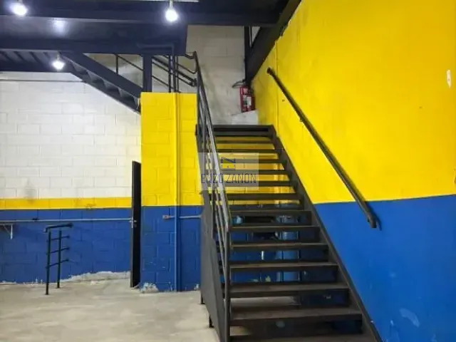 Loja com 258m², para alugar, no bairro Nova Petrópolis em São Bernardo do Campo
