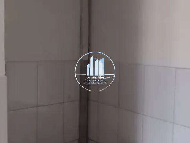 Loja com 300m², para alugar, no bairro Jardim Olímpico em Pouso Alegre