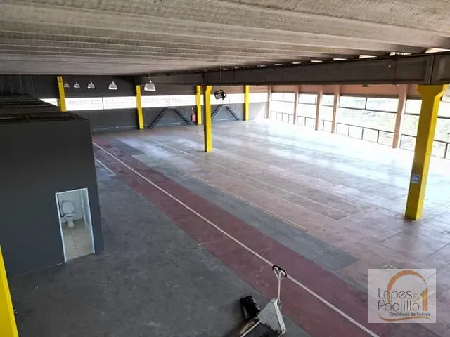 Loja com 1100m², para alugar, no bairro Caetetuba em Atibaia