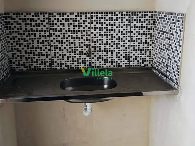 Loja com 153m², para alugar, no bairro Jardim Patrícia em Itaquaquecetuba