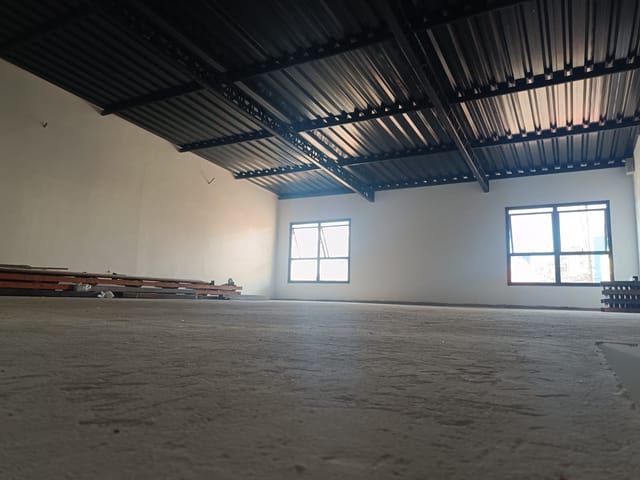 Loja com 160m², para alugar, no bairro Vila Dom Pedro I em São Paulo