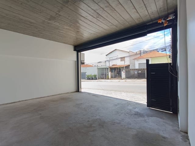 Loja com 160m², para alugar, no bairro Vila Dom Pedro I em São Paulo