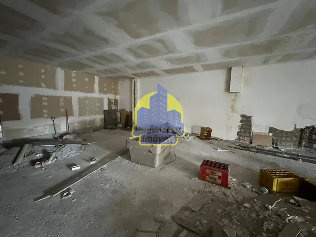 Loja com 611m², à venda, no bairro Padroeira em Osasco