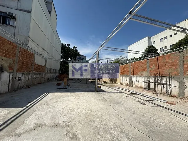 Loja com 150m², para alugar, no bairro Recreio dos Bandeirantes em Rio de Janeiro