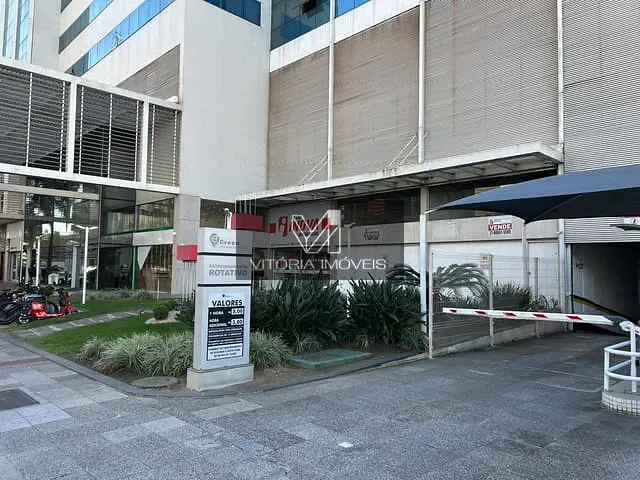 Loja com 50m², à venda ou para alugar, no bairro Enseada do Suá em Vitória