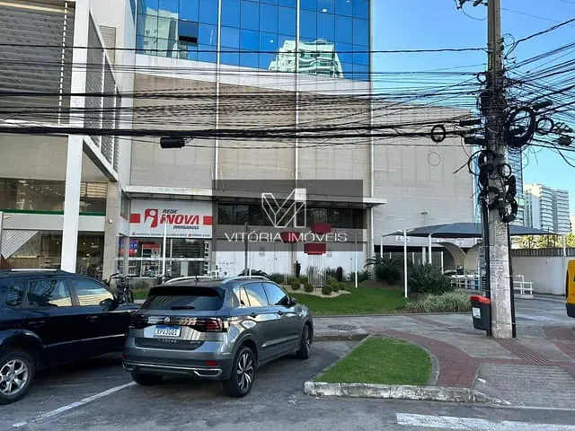 Loja com 50m², à venda ou para alugar, no bairro Enseada do Suá em Vitória