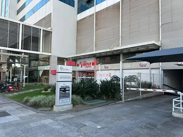 Loja com 50m², à venda ou para alugar, no bairro Enseada do Suá em Vitória