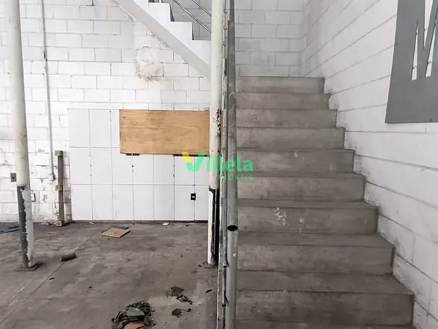 Loja com 125m², à venda, no bairro Jardim Caiubi em Itaquaquecetuba