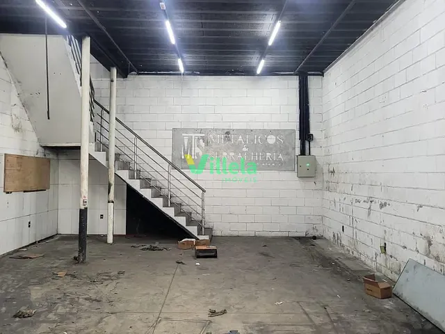 Loja com 125m², à venda, no bairro Jardim Caiubi em Itaquaquecetuba