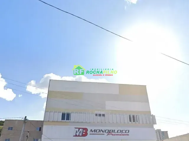 Loja com 600m², para alugar, no bairro Fátima em Teresina