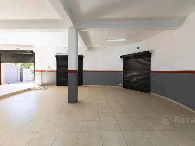 Loja para alugar, no bairro Cajuru em Curitiba