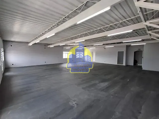 Loja com 250m², para alugar, no bairro Jardim D'Abril em São Paulo