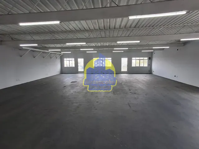 Loja com 250m², para alugar, no bairro Jardim D'Abril em São Paulo