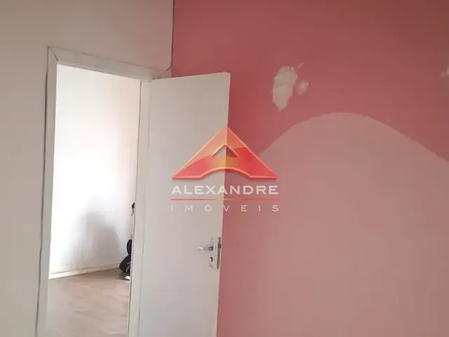 Loja com 250m², para alugar, no bairro Vila Industrial em São José dos Campos