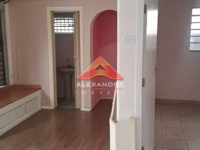 Loja com 250m², para alugar, no bairro Vila Industrial em São José dos Campos