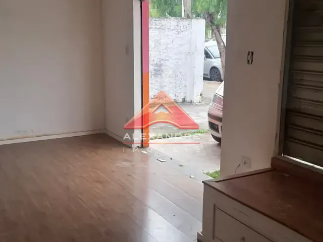 Loja com 250m², para alugar, no bairro Vila Industrial em São José dos Campos