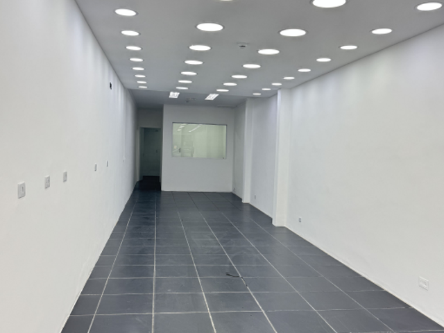 Loja com 70m², para alugar, no bairro Santo Amaro em São Paulo