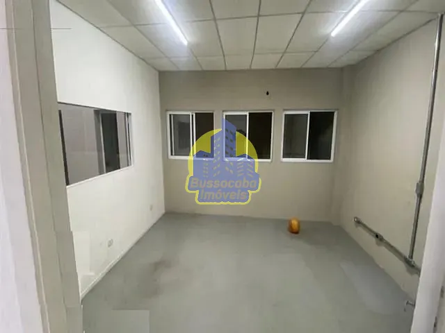 Loja com 230m², para alugar, no bairro Umuarama em Osasco