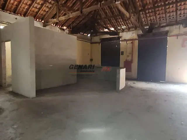 Loja com 1000m², para alugar, no bairro Centro em Indaiatuba