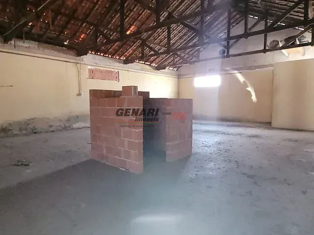 Loja com 1000m², para alugar, no bairro Centro em Indaiatuba