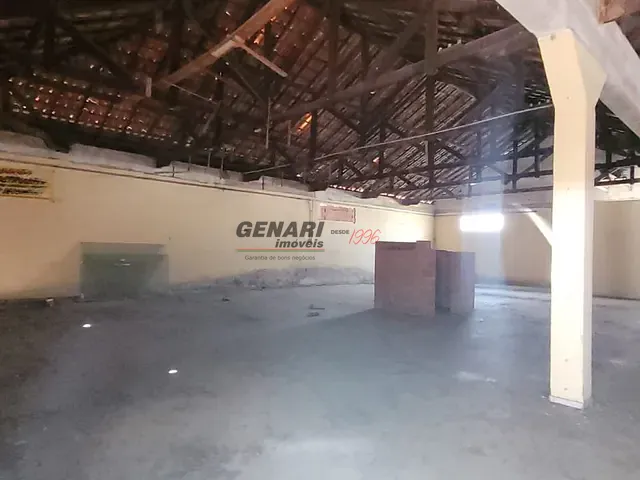 Loja com 1000m², para alugar, no bairro Centro em Indaiatuba