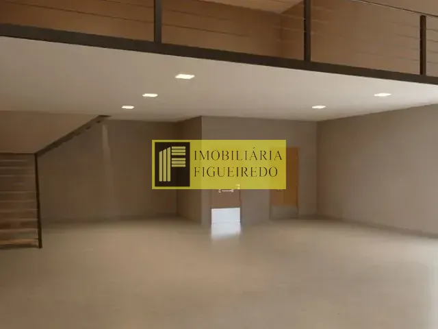 Loja com 302m², à venda ou para alugar, no bairro Vila Bom Jesus em São José do Rio Preto
