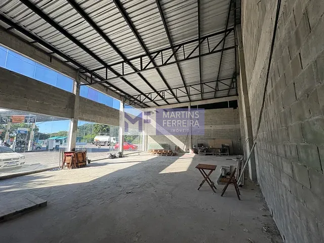 Loja com 180m², para alugar, no bairro Vargem Pequena em Rio de Janeiro