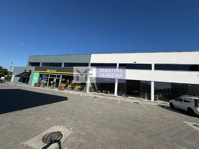 Loja com 180m², para alugar, no bairro Vargem Pequena em Rio de Janeiro