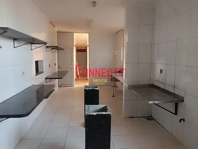 Loja com 540m², à venda, no bairro Vila Seixas em Ribeirão Preto