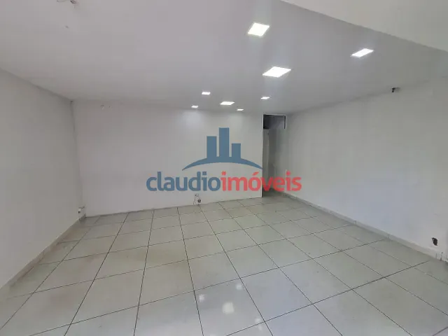 Loja para alugar, no bairro Ano Bom em Barra Mansa