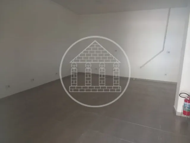Loja com 90m², para alugar, no bairro Vila das Belezas em São Paulo