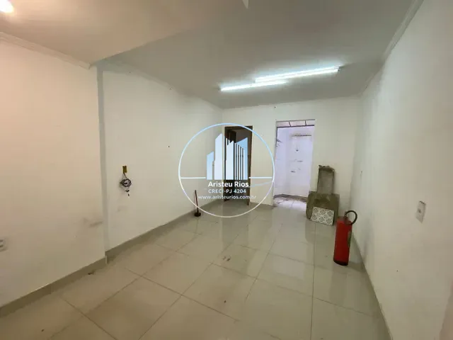 Loja com 50m², para alugar, no bairro Centro em Pouso Alegre