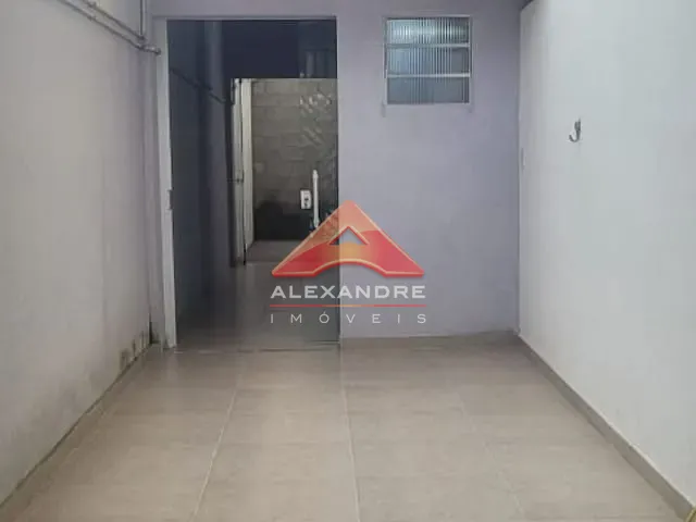 Loja com 250m², para alugar, no bairro Jardim Ismênia em São José dos Campos