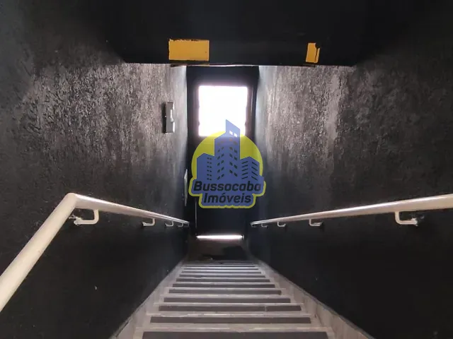 Loja com 200m², para alugar, no bairro Umuarama em Osasco